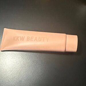 KKW Beauty skin perfecting body foundation